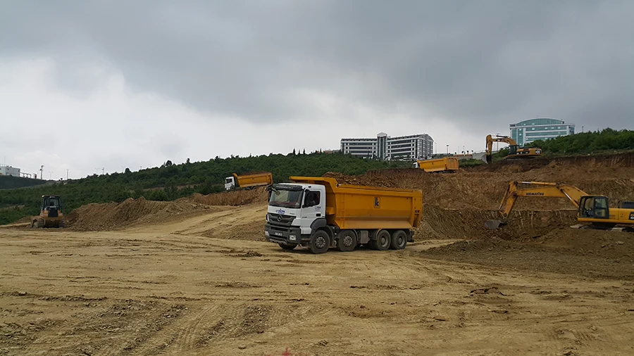 Umuttepe Yurt Binası Temel Hafriyatı – Galaksi Otelcilik Ltd. Şti. — fotoğraf 4